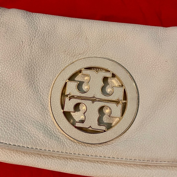 SOLD 🚨 Tory Burch clutch - Picture 5 of 6